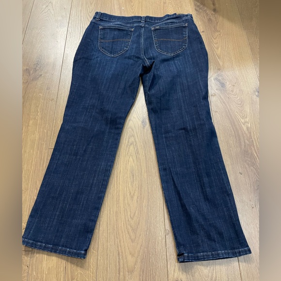 Lee Riders Jeans Straight Leg Medium Wash Pants Women’s Size 16 Petite - Picture 5 of 5